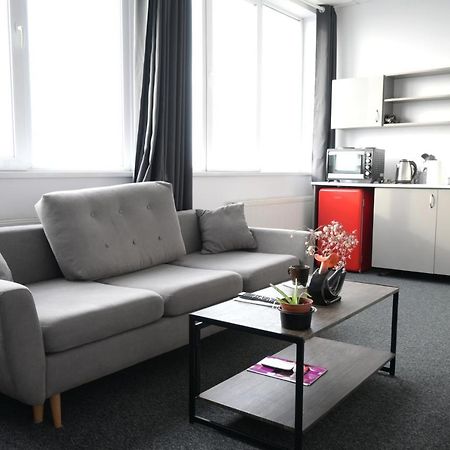 Luana Airport Apartments #9 Otopeni Exterior foto