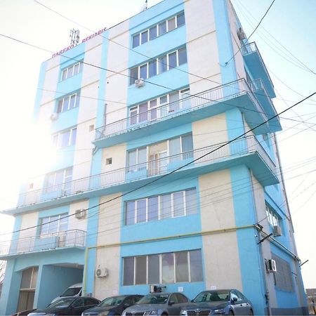 Luana Airport Apartments #9 Otopeni Exterior foto